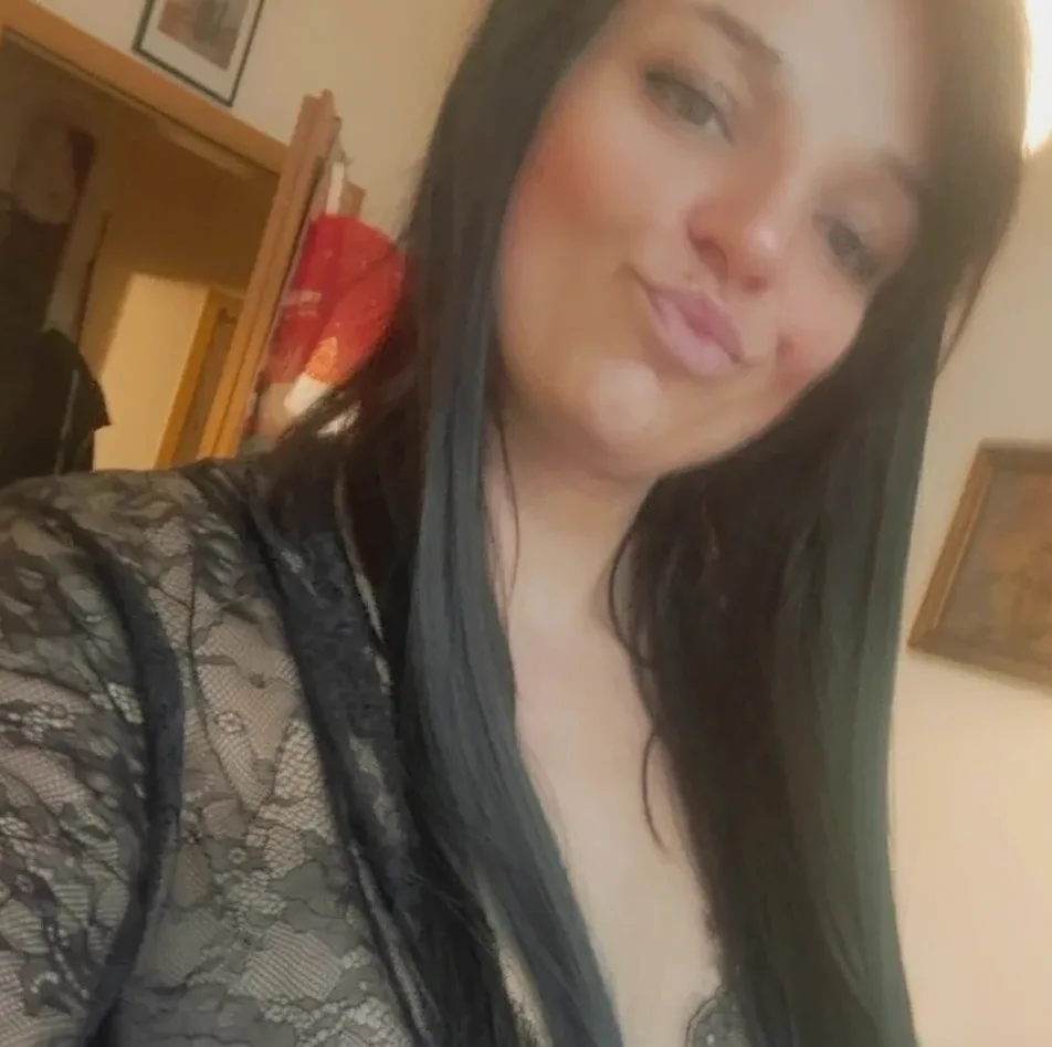 Lotta, 36