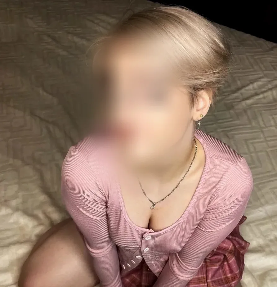 Marina, 20