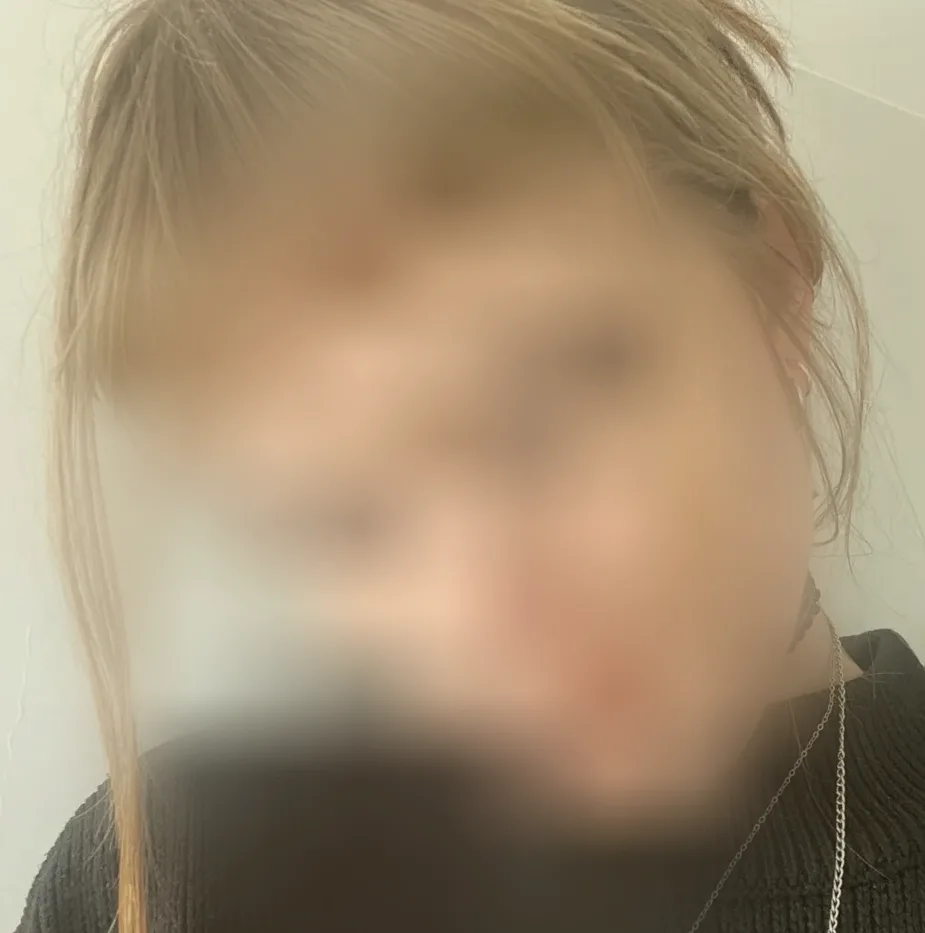 Miriam, 19