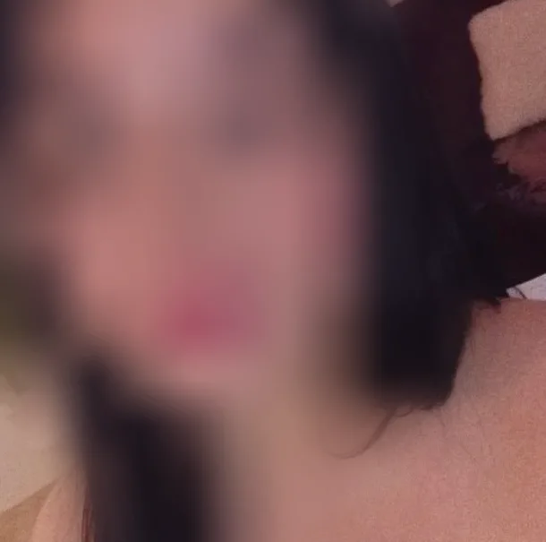 Pauline, 34
