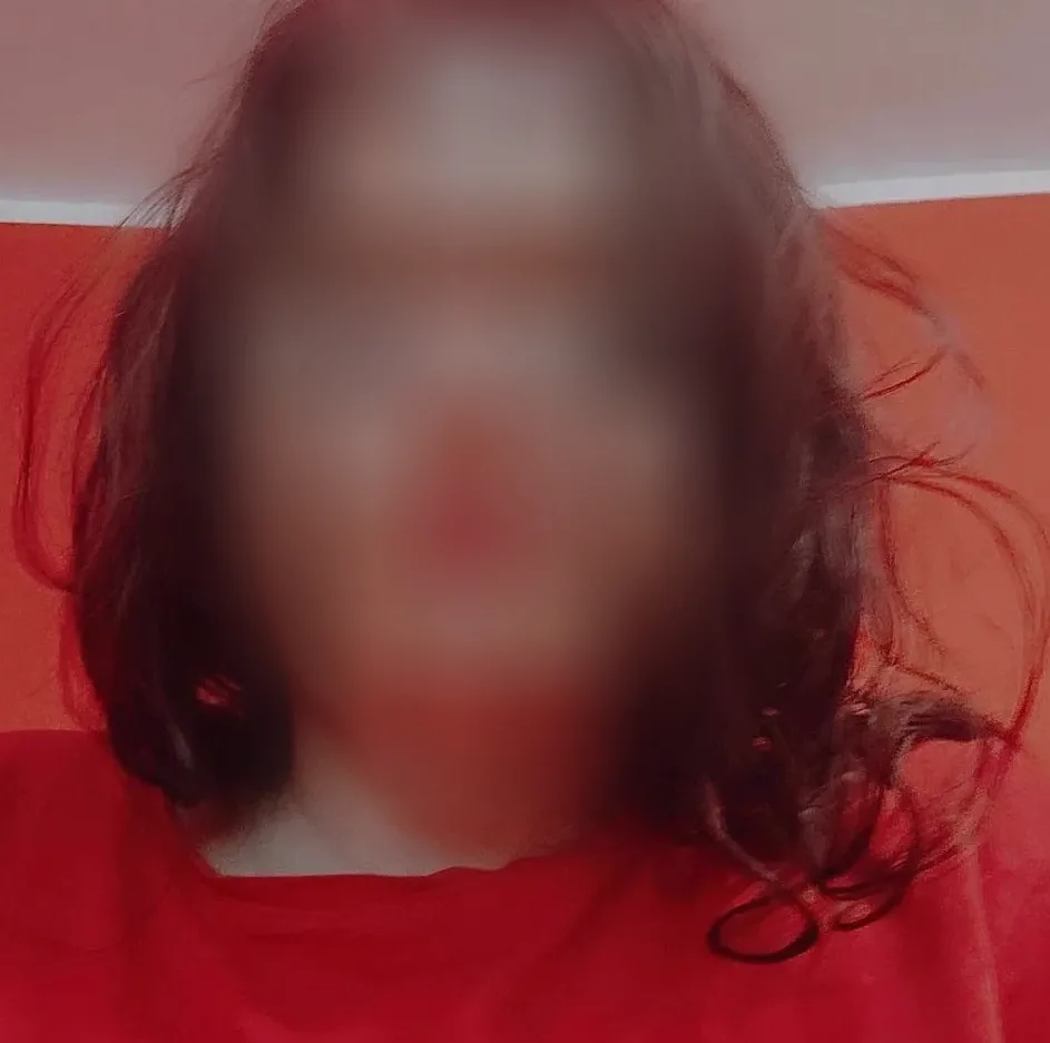 Sina, 37